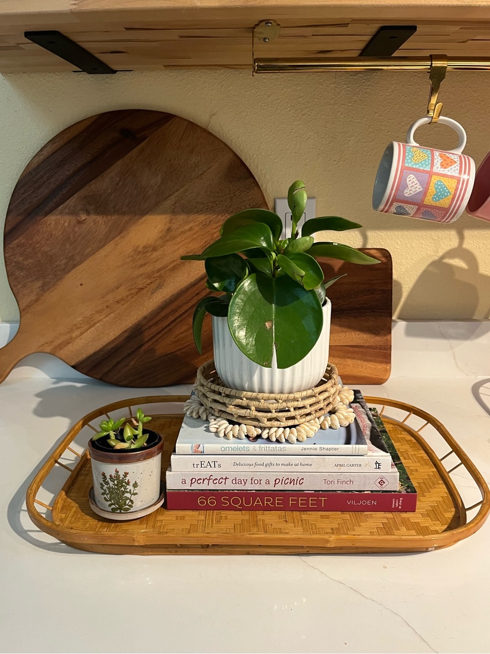 Vintage Woven Rattan Serving Tray - Picture 3 of 10